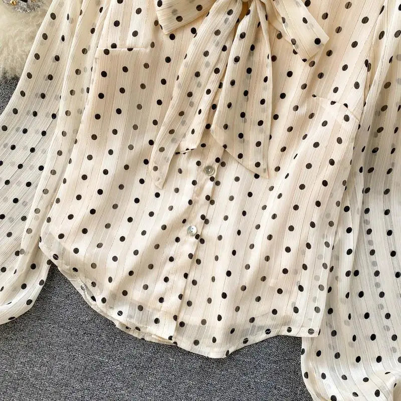 Women's Spring and Autumn New Vintage Fashion Women's V-neck Bow Tie Bubble Sleeve Wave Dot Mesh Chiffon Shirt Shirt Tops